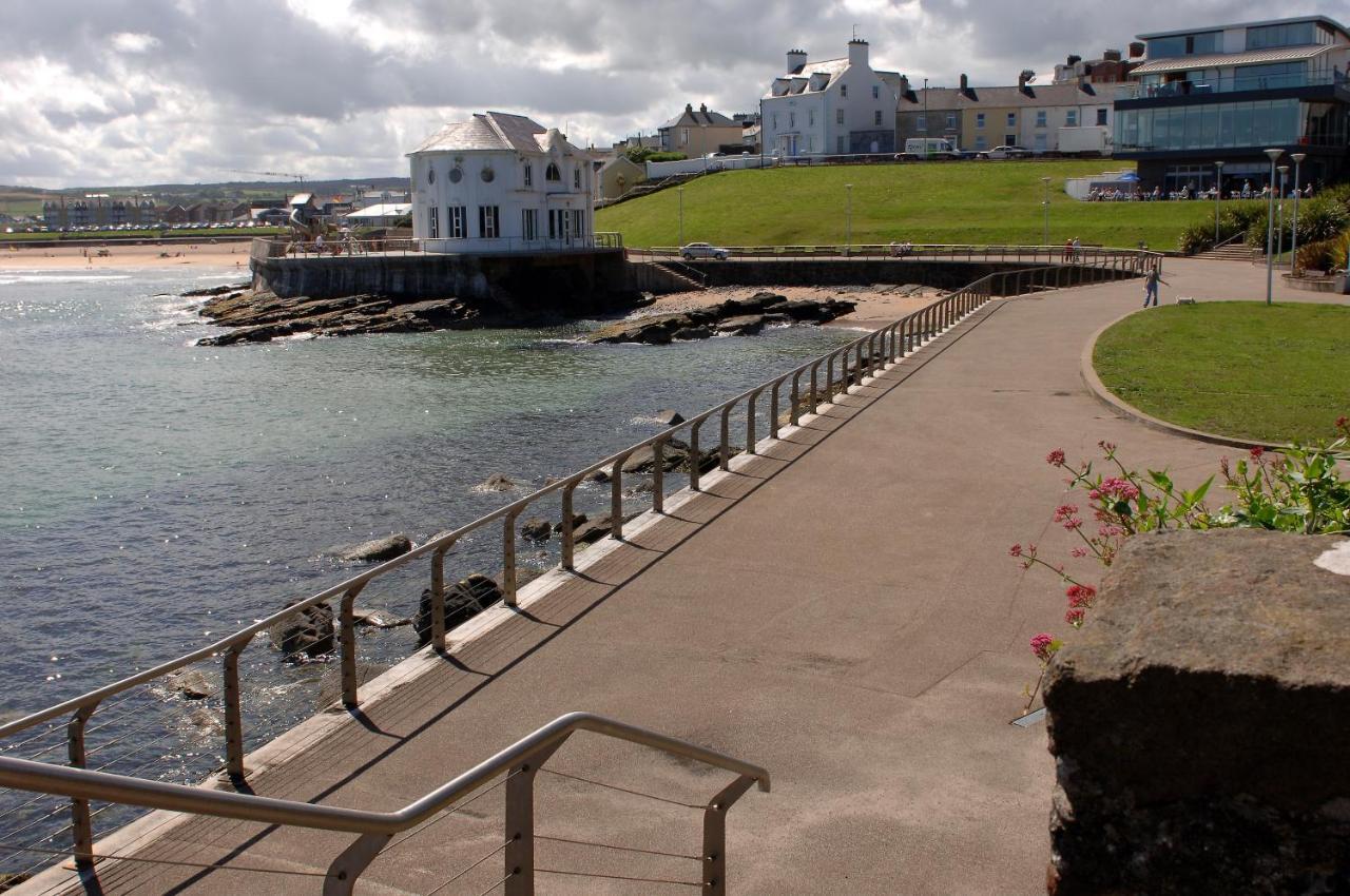 North Coast Motel Portrush Ngoại thất bức ảnh